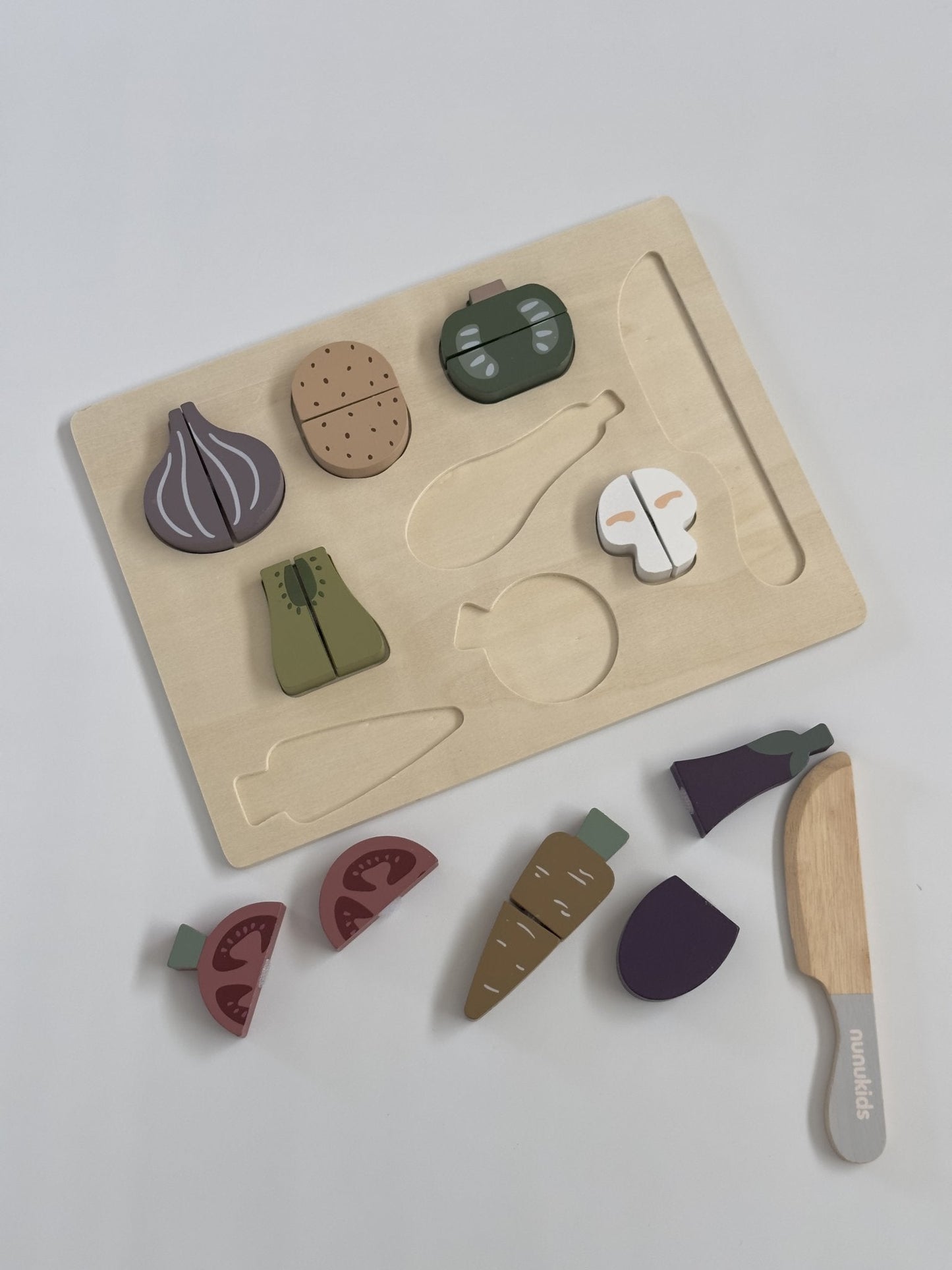 Wooden Cutting Vegetable Set