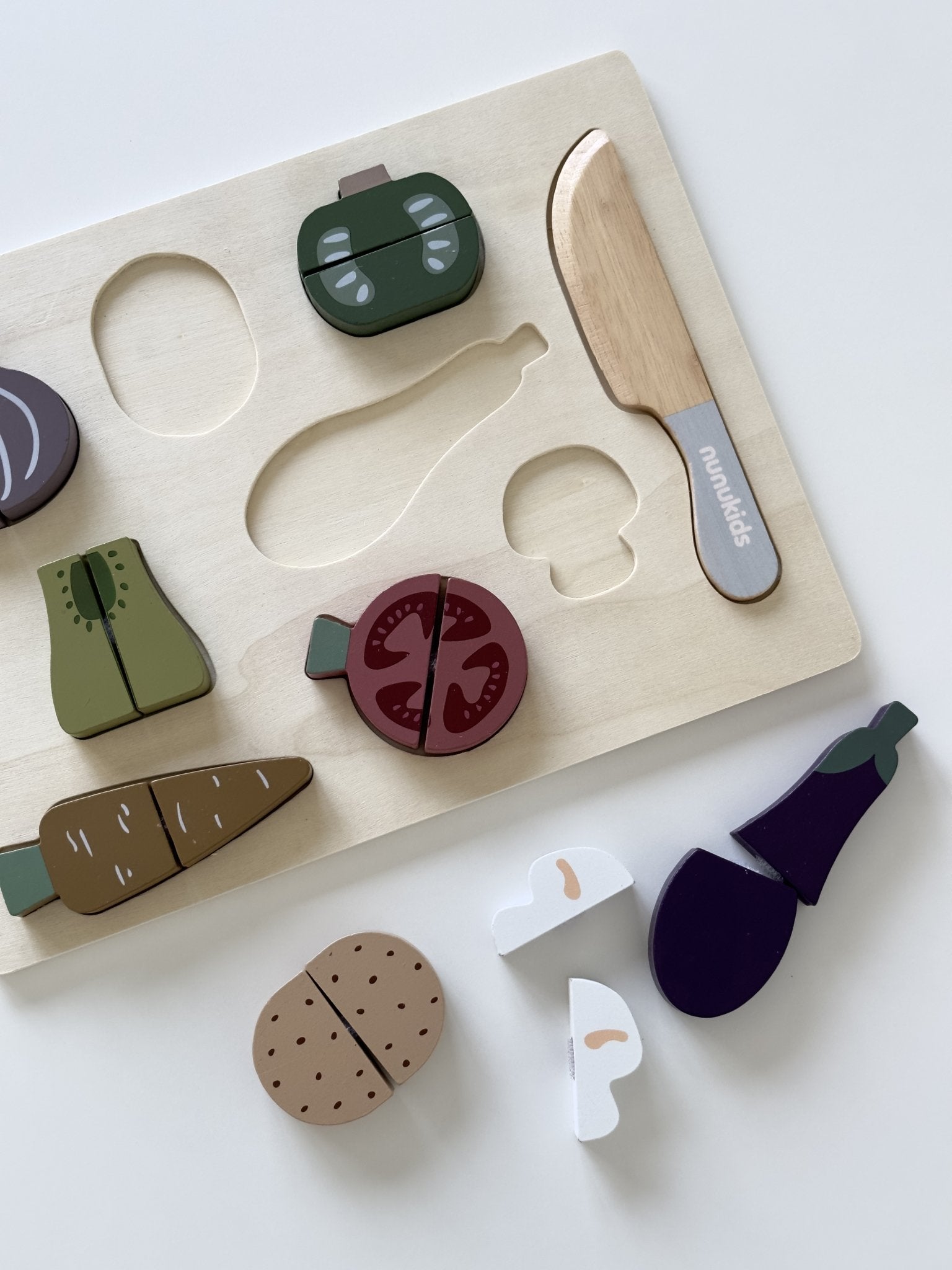 Wooden Cutting Vegetable Set